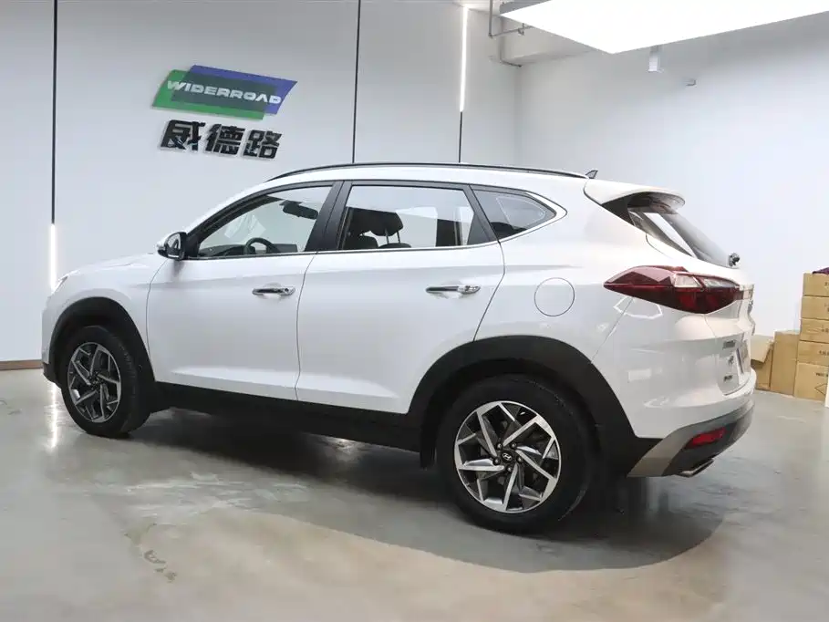 Hyundai Tucson 2020 280TGDi DCT Fashion V