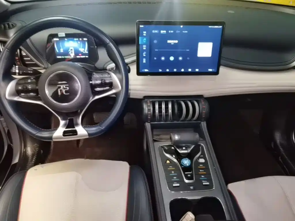 BYD Yuan Plus — миниатюра 10