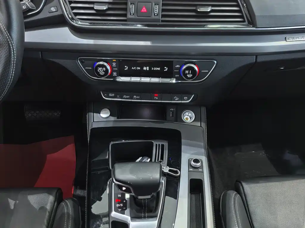Audi Q5L — миниатюра 11
