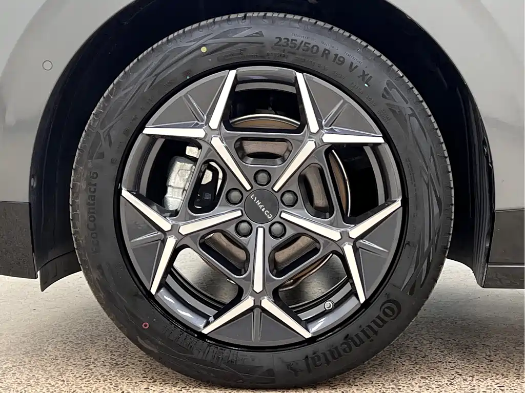 Lynk & Co Z20 — миниатюра 10