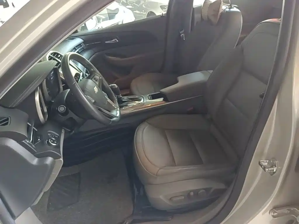 Chevrolet Malibu — миниатюра 15