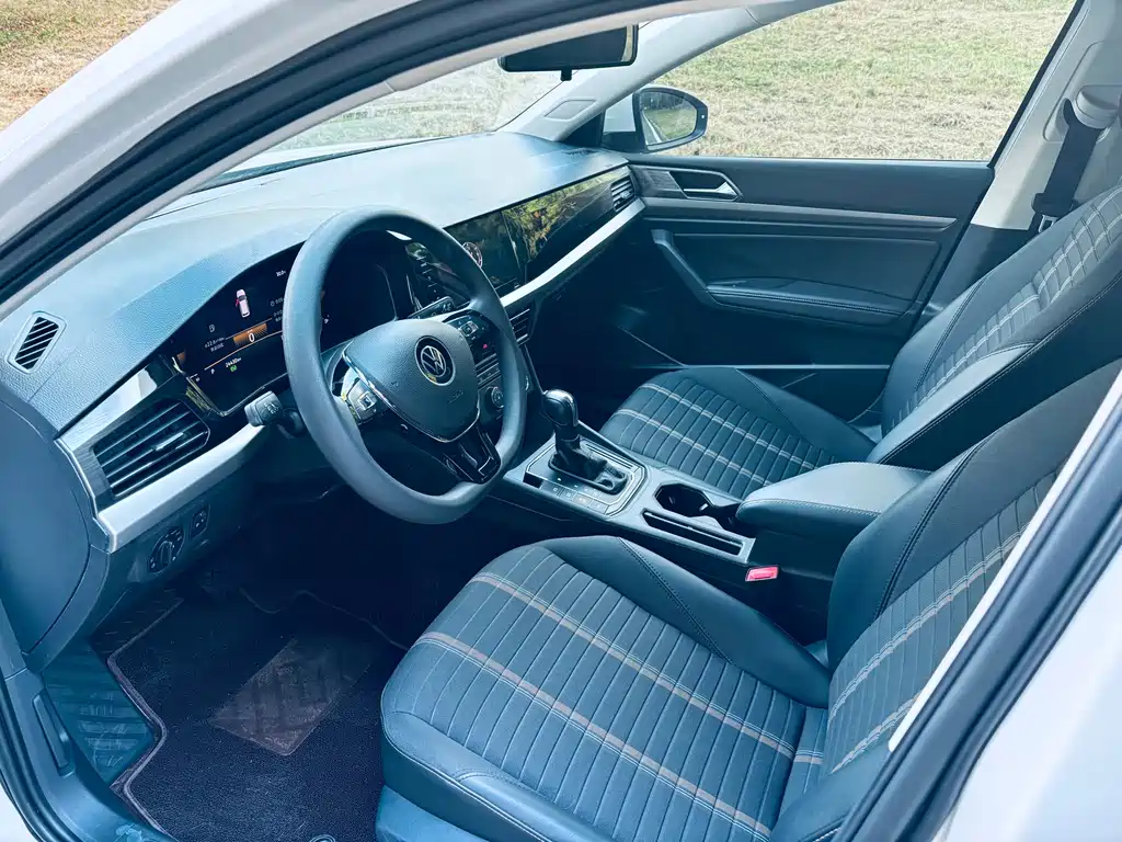 Volkswagen Lavida — миниатюра 7