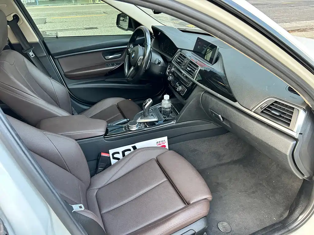BMW 3 Series — миниатюра 8