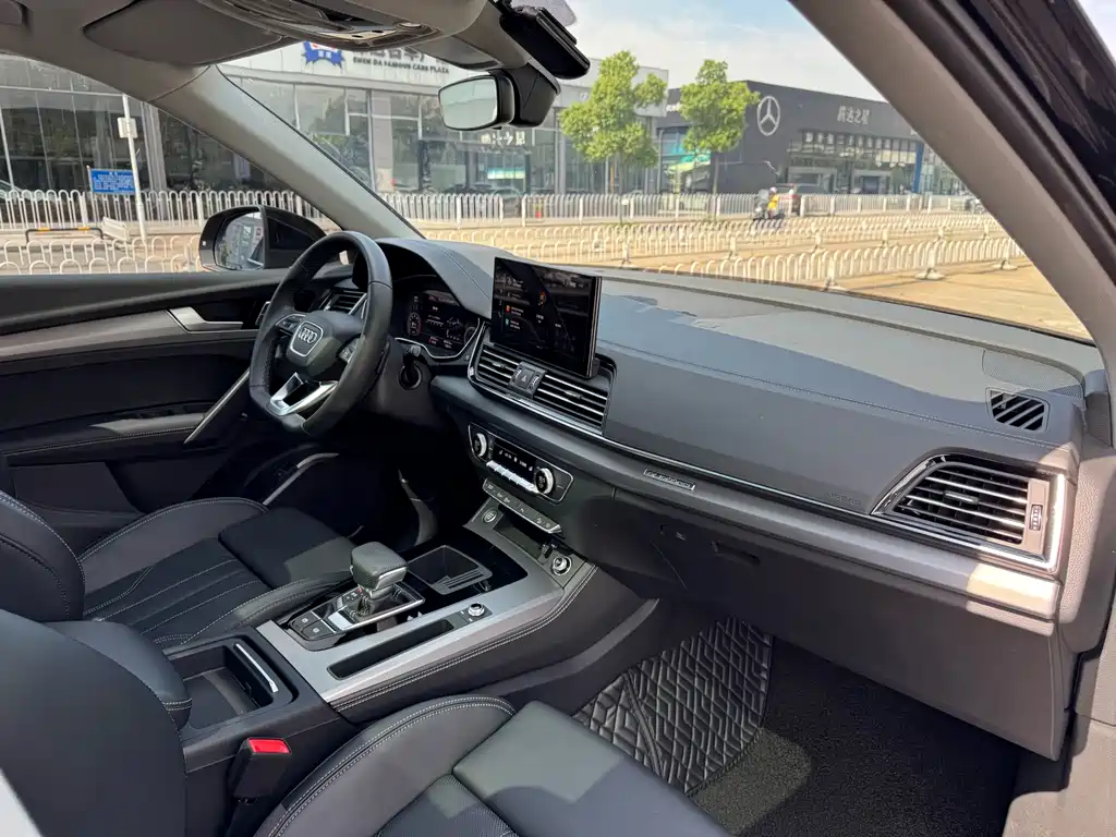 Audi Q5L — миниатюра 26