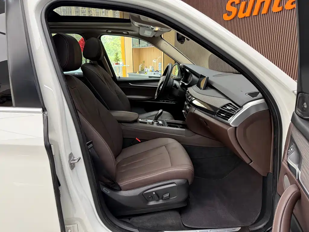 BMW X5 (Import) — миниатюра 23