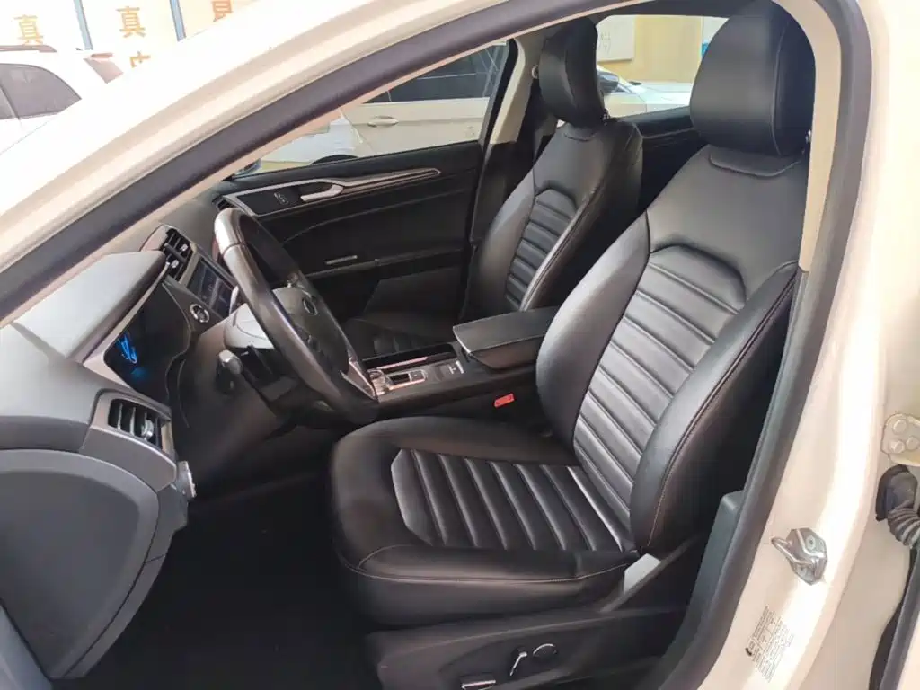 Ford Mondeo — миниатюра 15