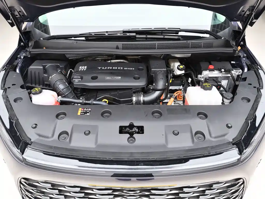 Buick GL8 Hybrid — миниатюра 9