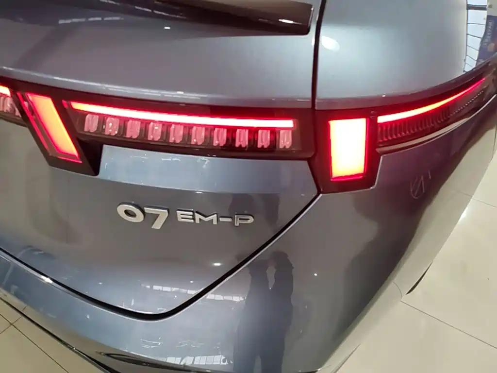 Lynk & Co 07 EM-P — миниатюра 8