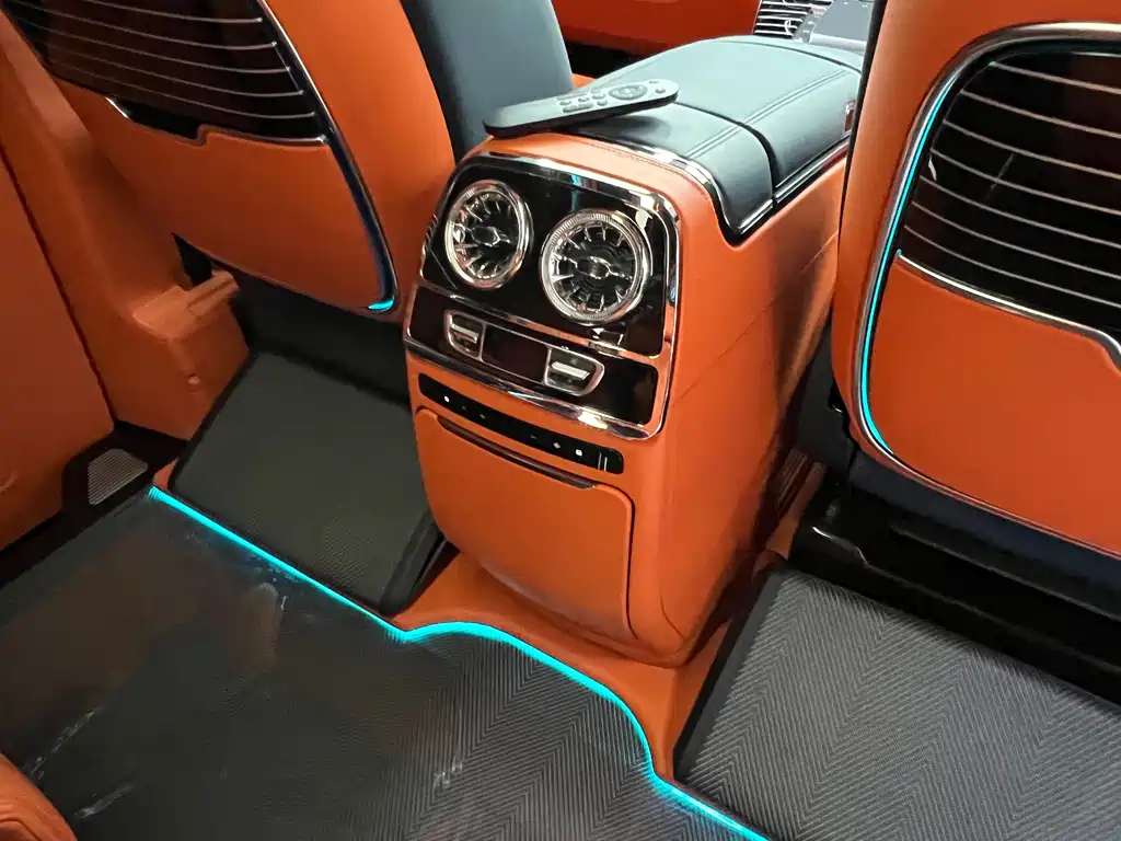 Mercedes-Benz V-Class V 2024 V 300 L Luxury
