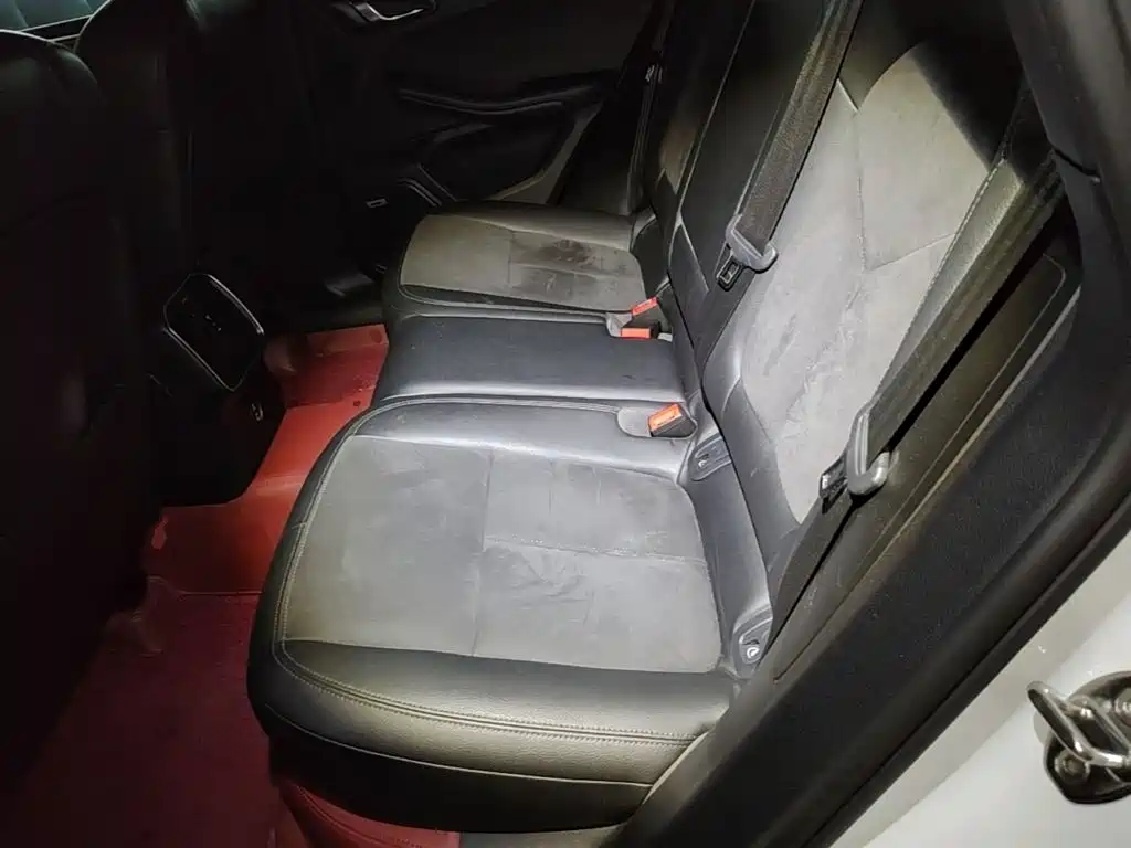 Porsche Macan — миниатюра 17