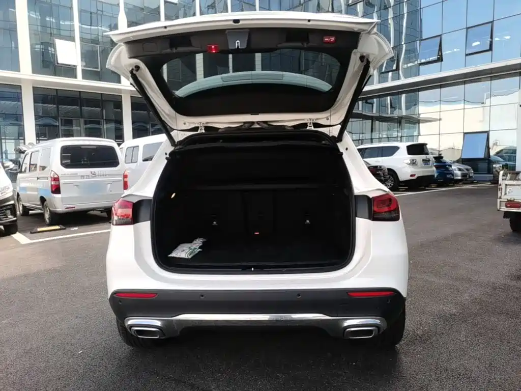 Mercedes-Benz GLA — миниатюра 19