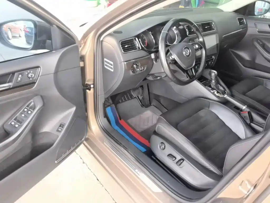 Volkswagen Sagitar — миниатюра 16