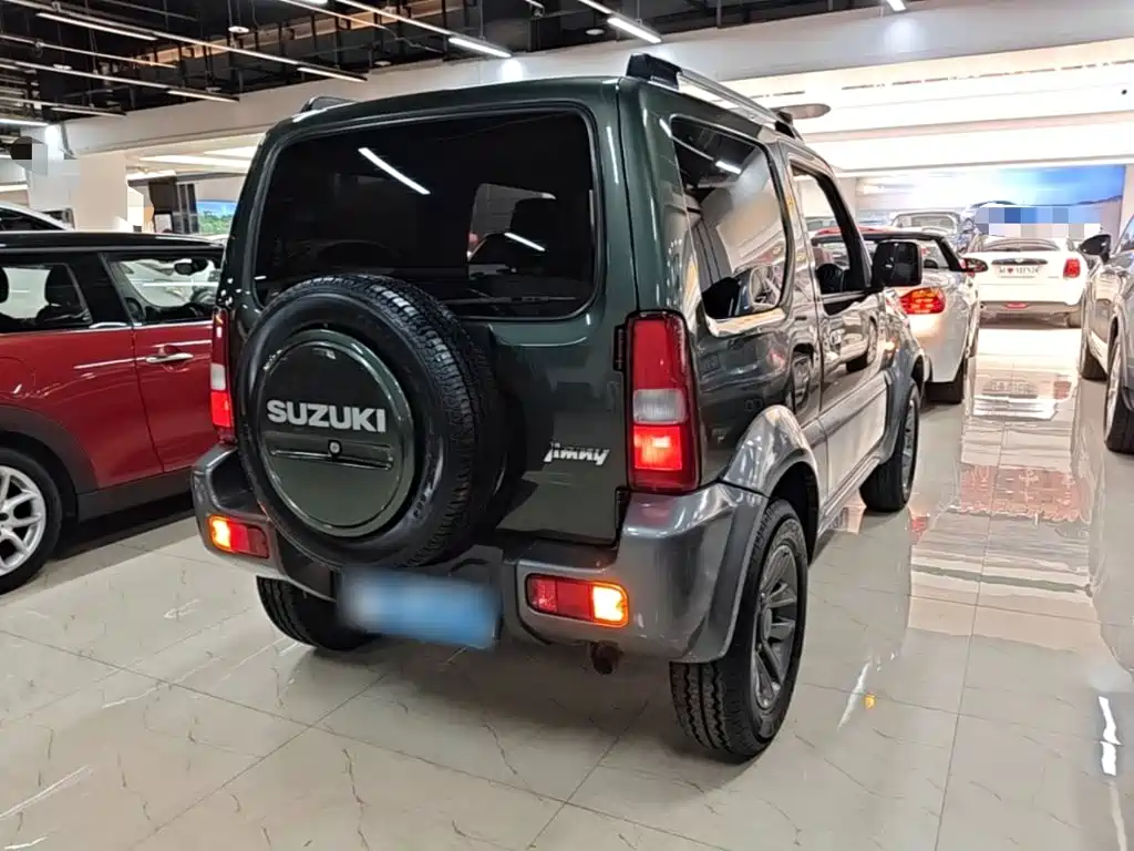 Suzuki Jimny — миниатюра 7
