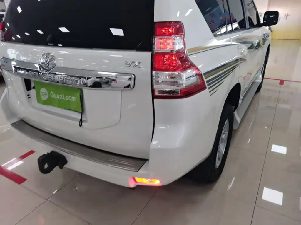 Toyota Prado — миниатюра 8