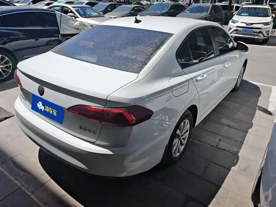 Volkswagen Bora — миниатюра 3