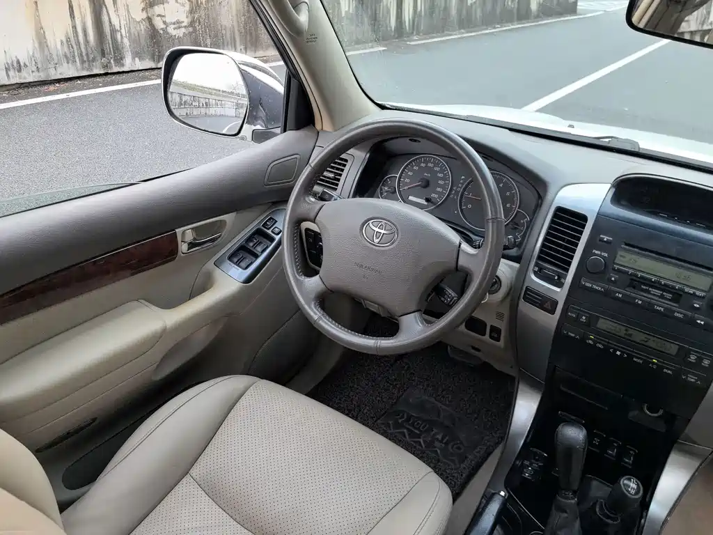 Toyota Prado (Import) — миниатюра 21