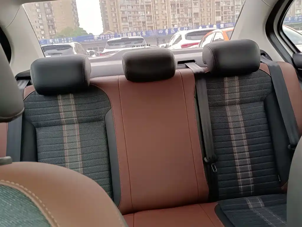 Volkswagen Lavida — миниатюра 13