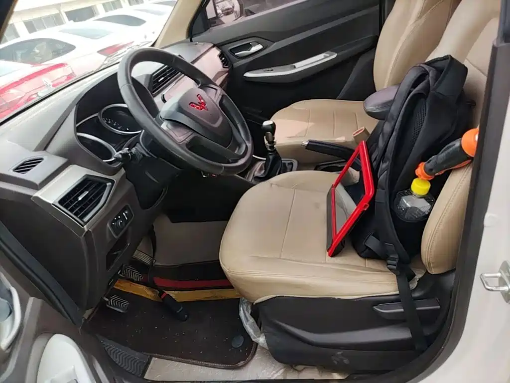Wuling Hongguang — миниатюра 15