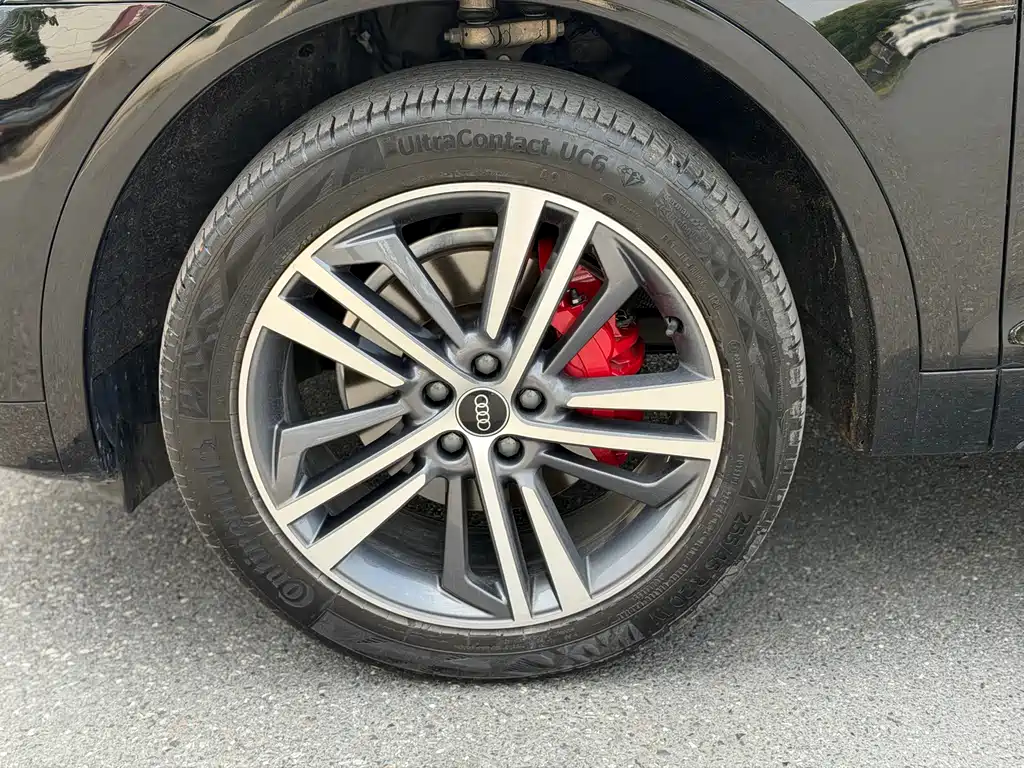 Audi Q5L 2024 40 TFSI Luxury