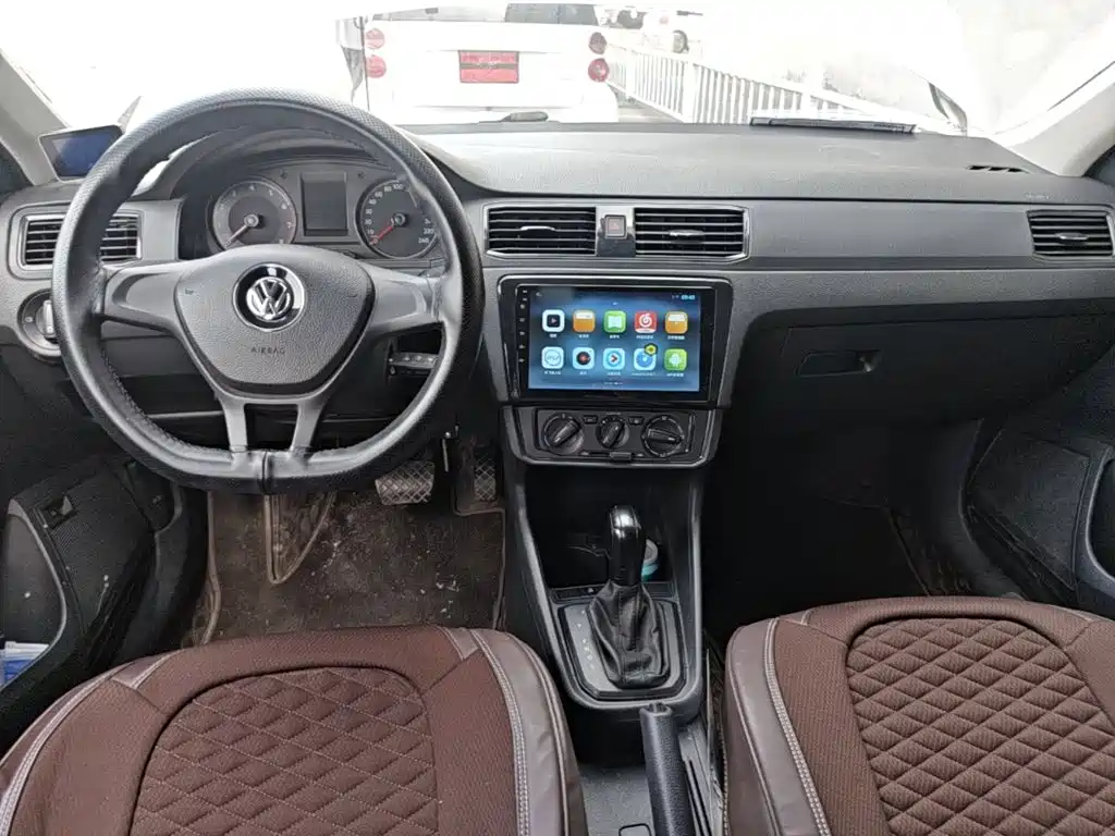 Volkswagen Santana — миниатюра 10