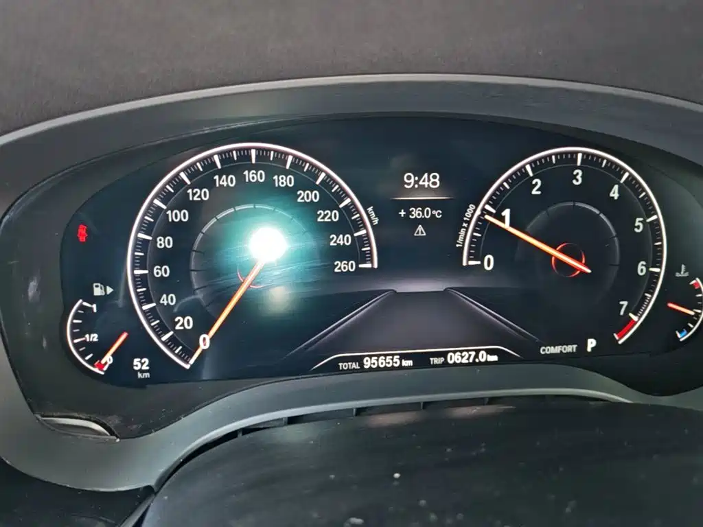 BMW 5 Series — миниатюра 12