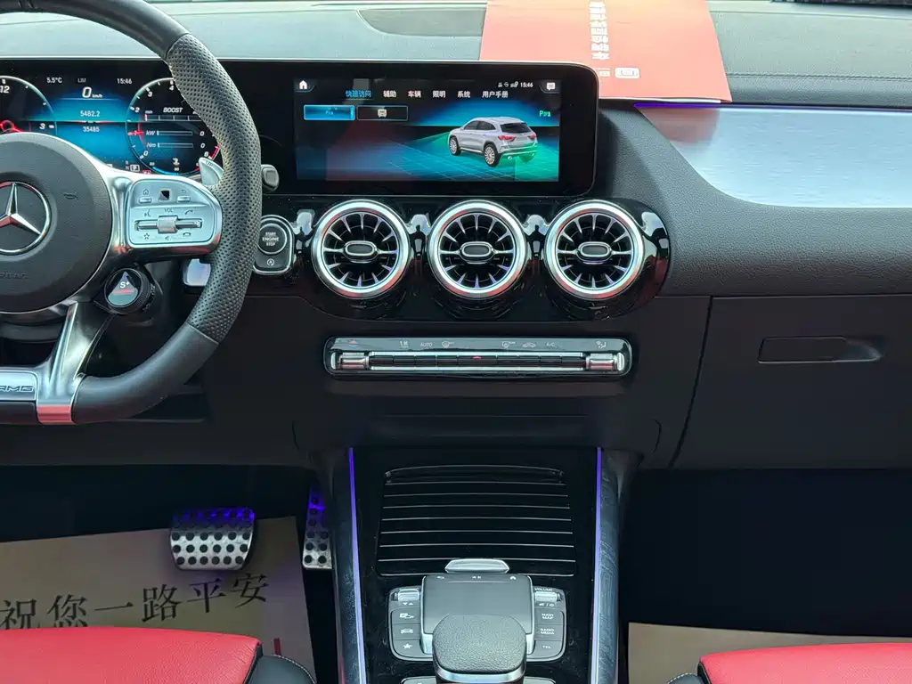 MERCEDES-BENZ GLA AMG