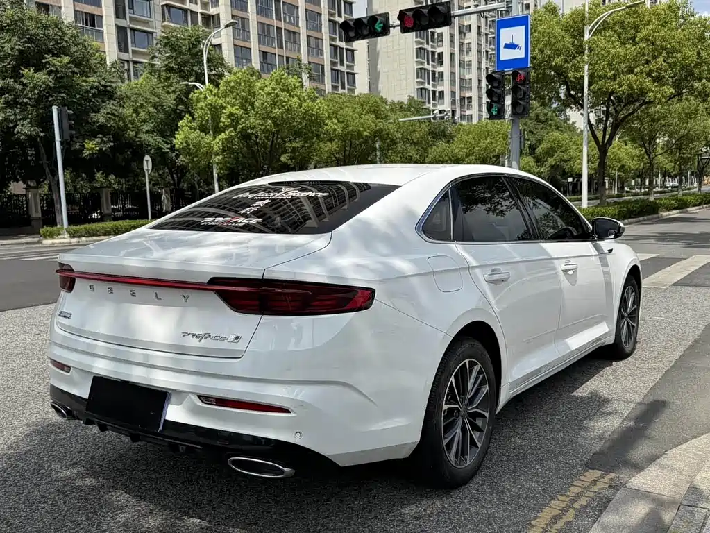 Geely Xingrui — миниатюра 7