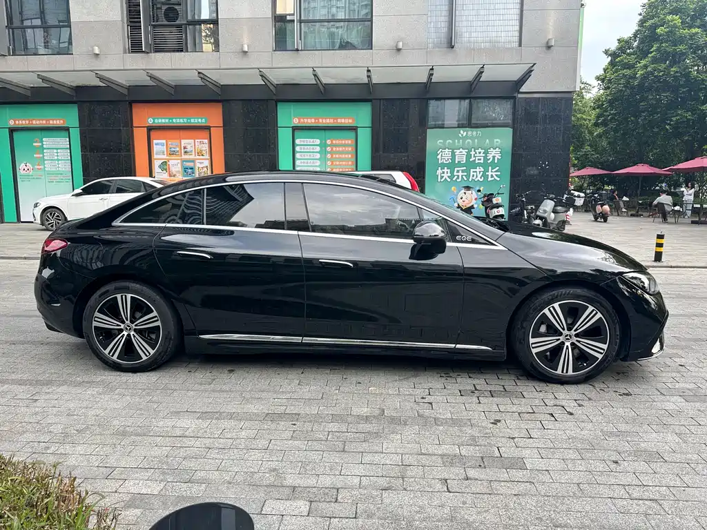 Mercedes-Benz EQE 2022 350 Luxury