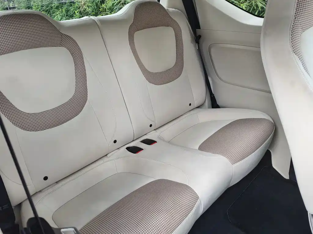 Wuling MINIEV — миниатюра 12