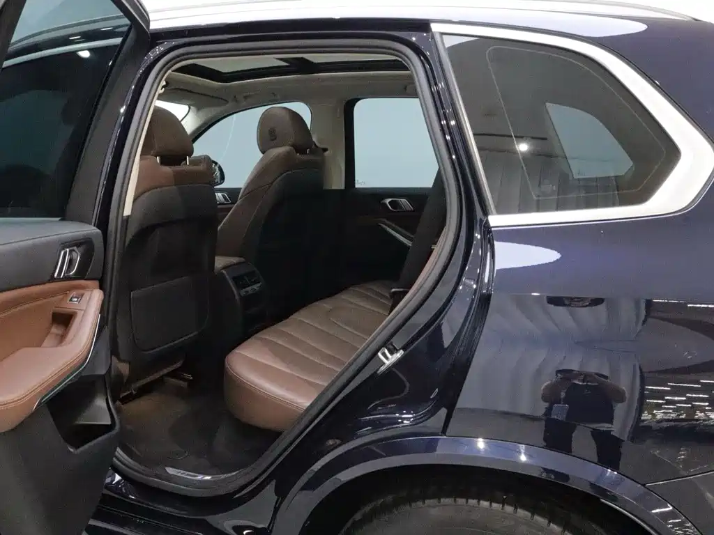 BMW X5 (Import) — миниатюра 12