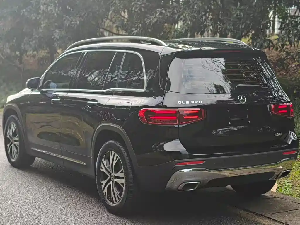 Mercedes-Benz GLB 2025 GLB 220 Fashion