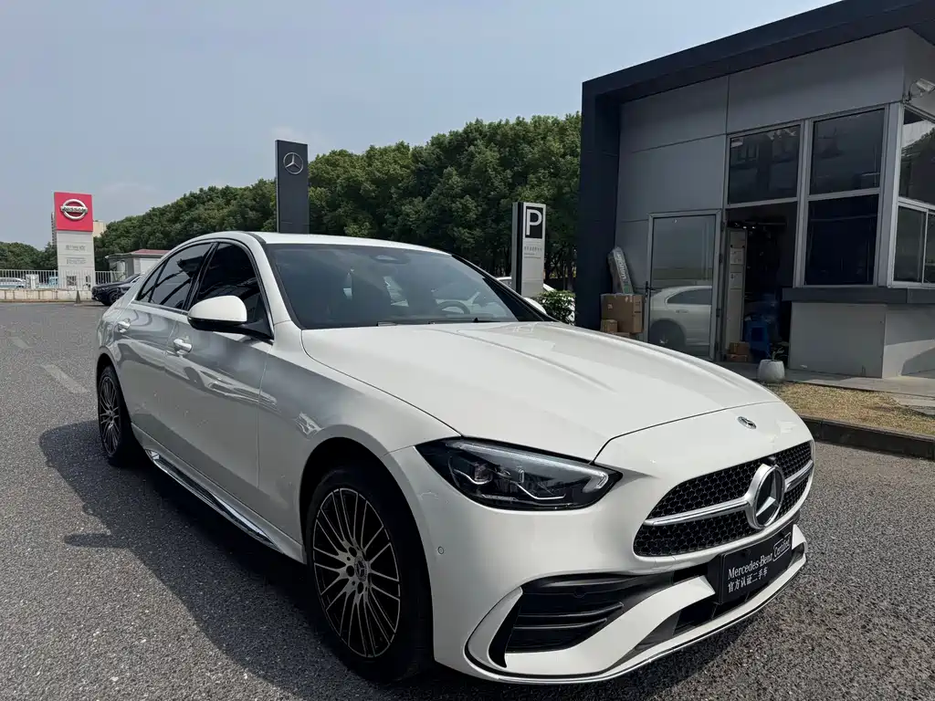 Mercedes-Benz C-Class — миниатюра 3