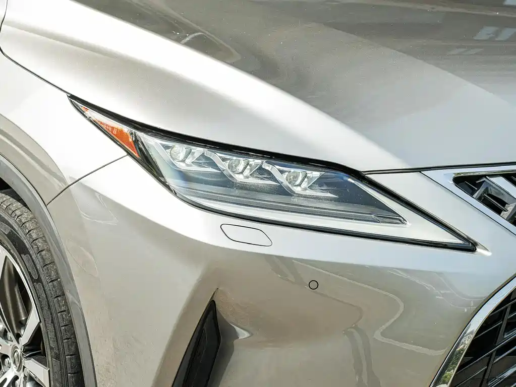 Lexus RX — миниатюра 10