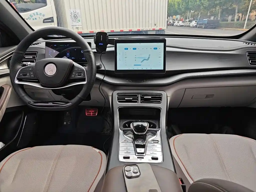 BYD Qin PLUS — миниатюра 10