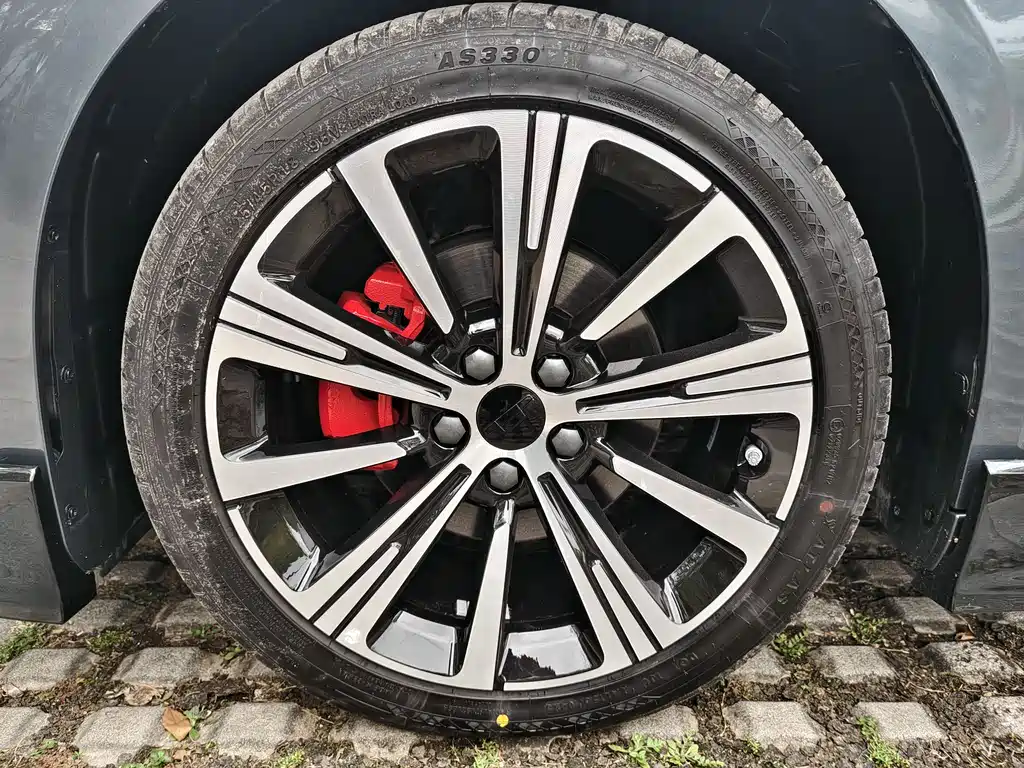 Geely Preface 2025 1.5TD