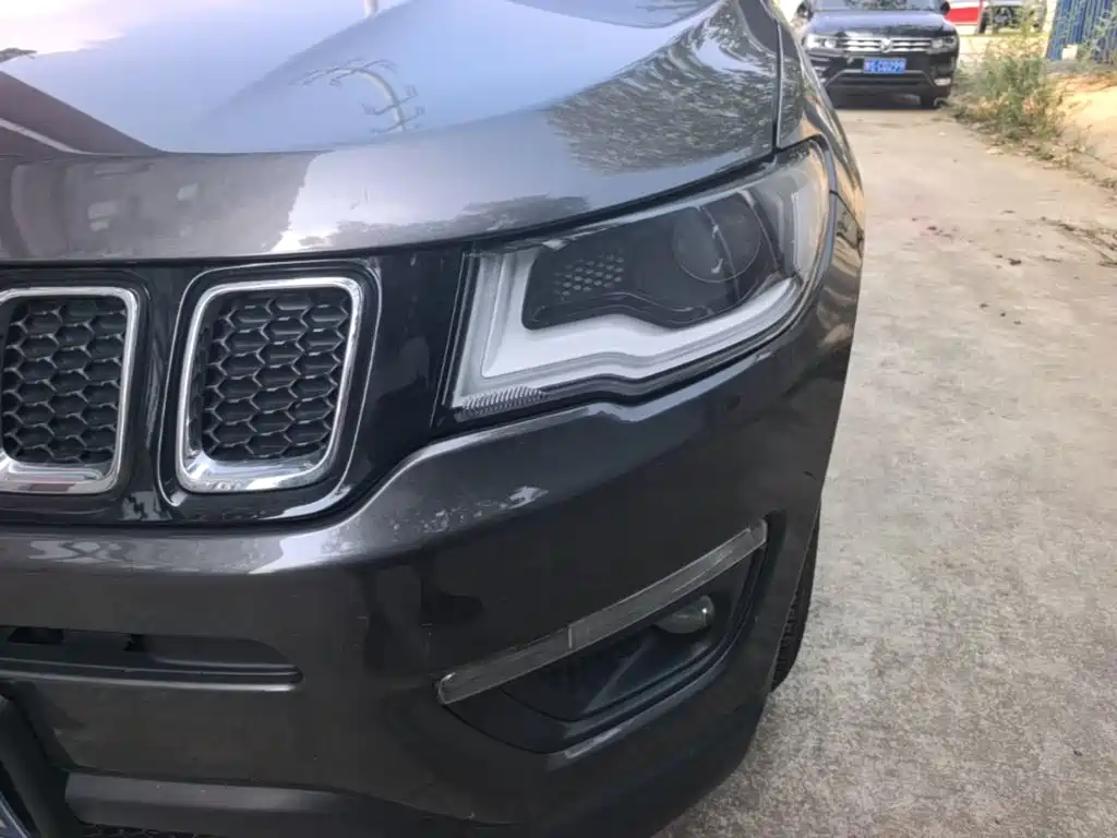 Jeep Compass — миниатюра 24