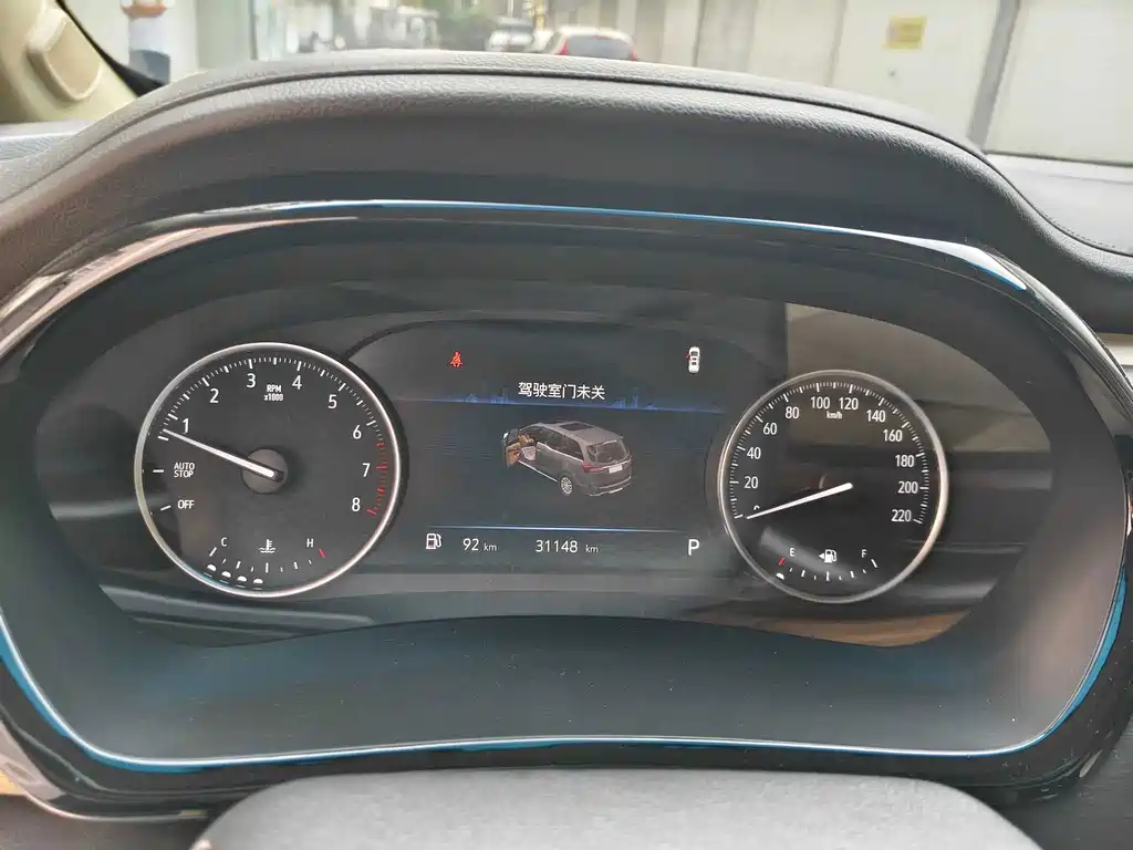 Buick GL8 — миниатюра 10