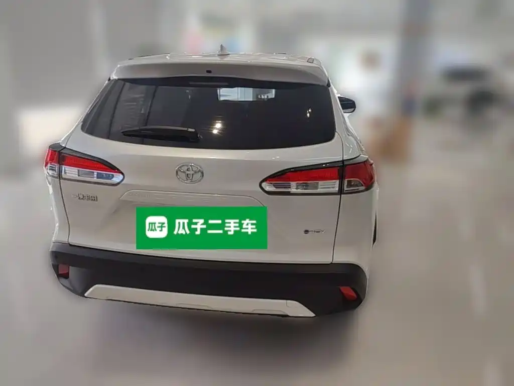 Toyota Corolla Cross — миниатюра 10