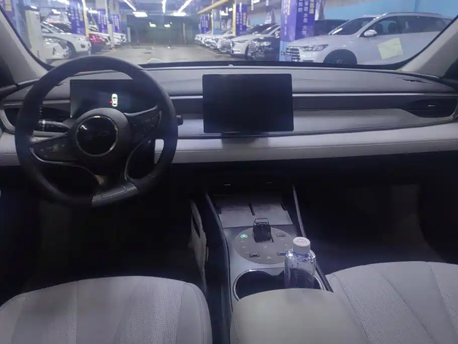 BYD Seal 05 DM-i — миниатюра 12