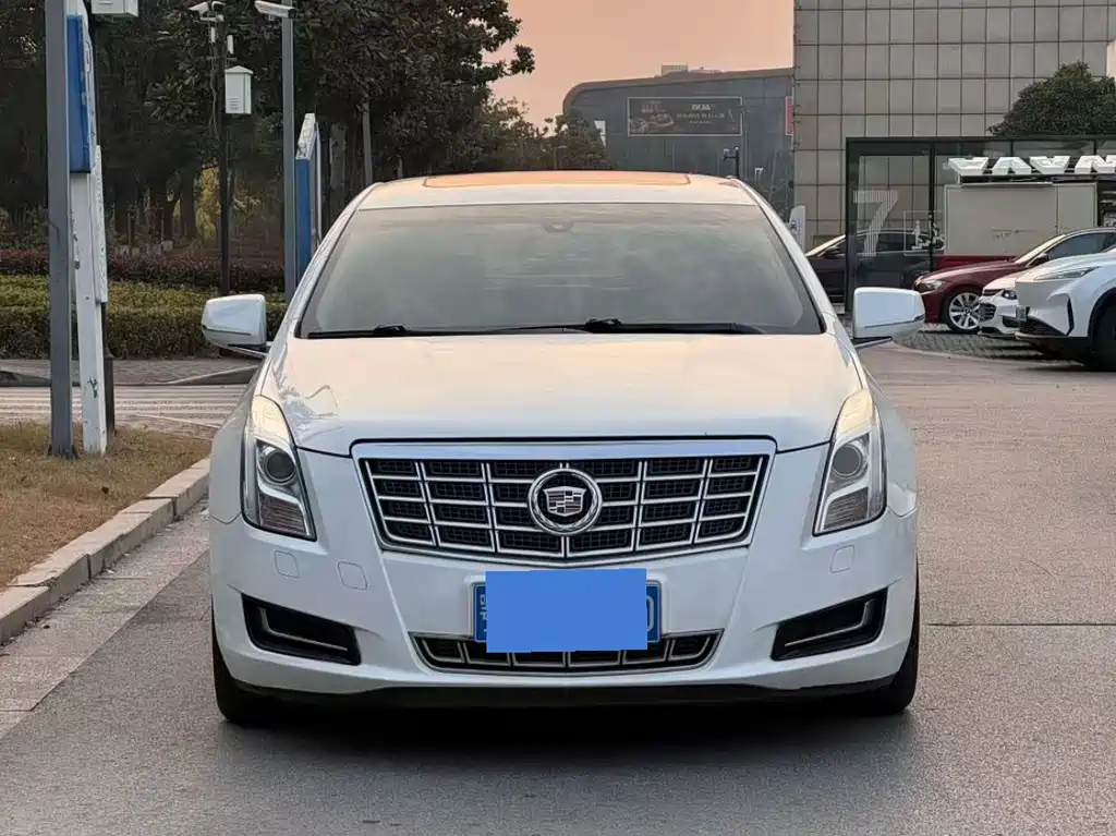 Cadillac XTS 2013 28T Comfort