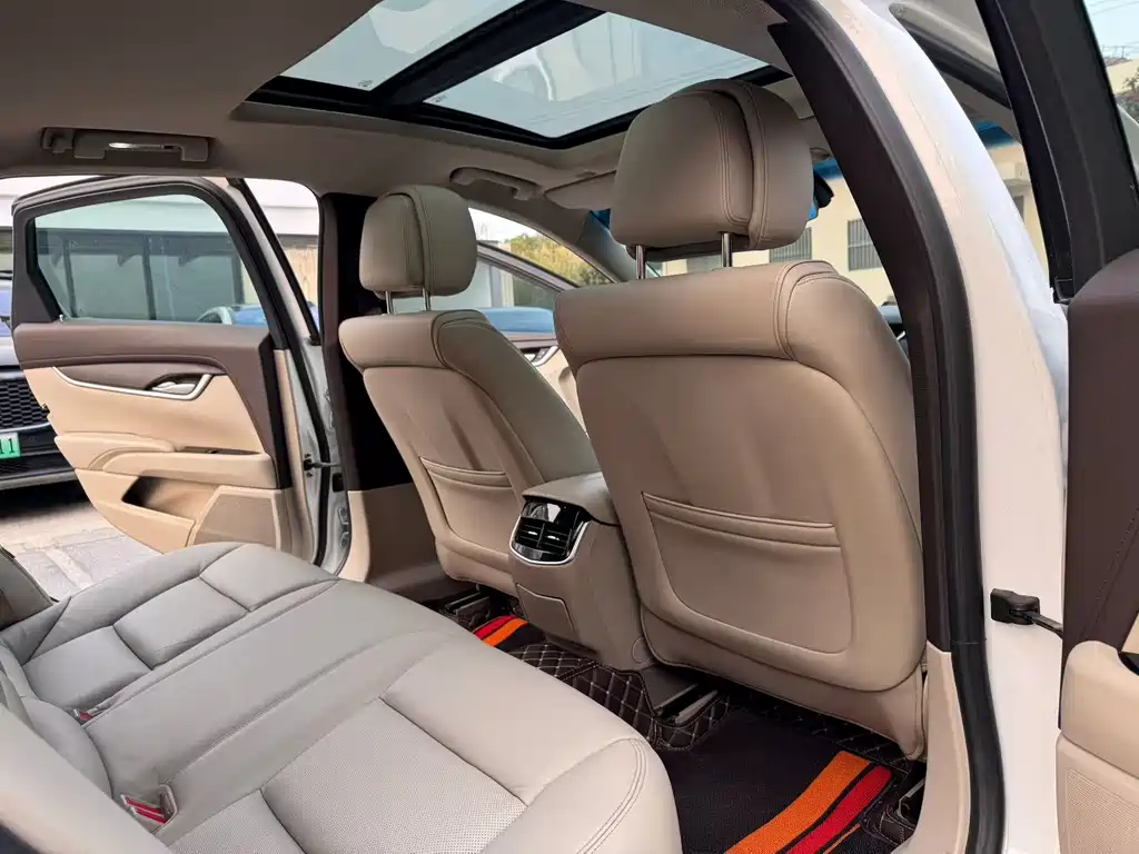Cadillac XTS 2013 28T Comfort
