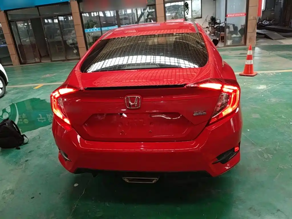 Honda Civic — миниатюра 6