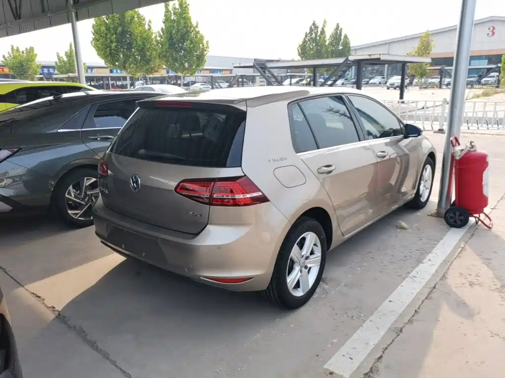 Volkswagen Golf — миниатюра 7