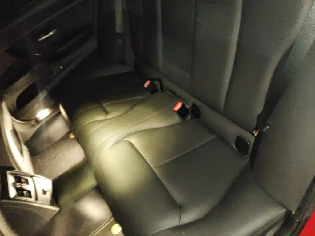 BMW 3 Series — миниатюра 17