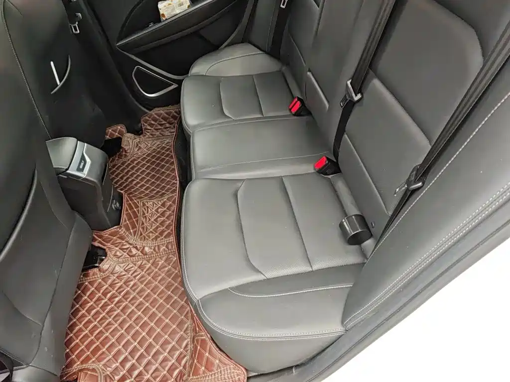 Geely Emgrand — миниатюра 18