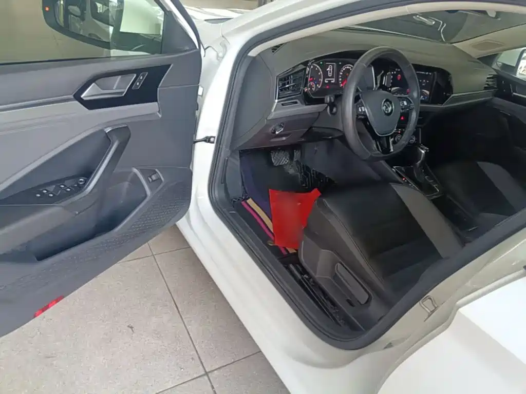 Volkswagen Sagitar — миниатюра 16