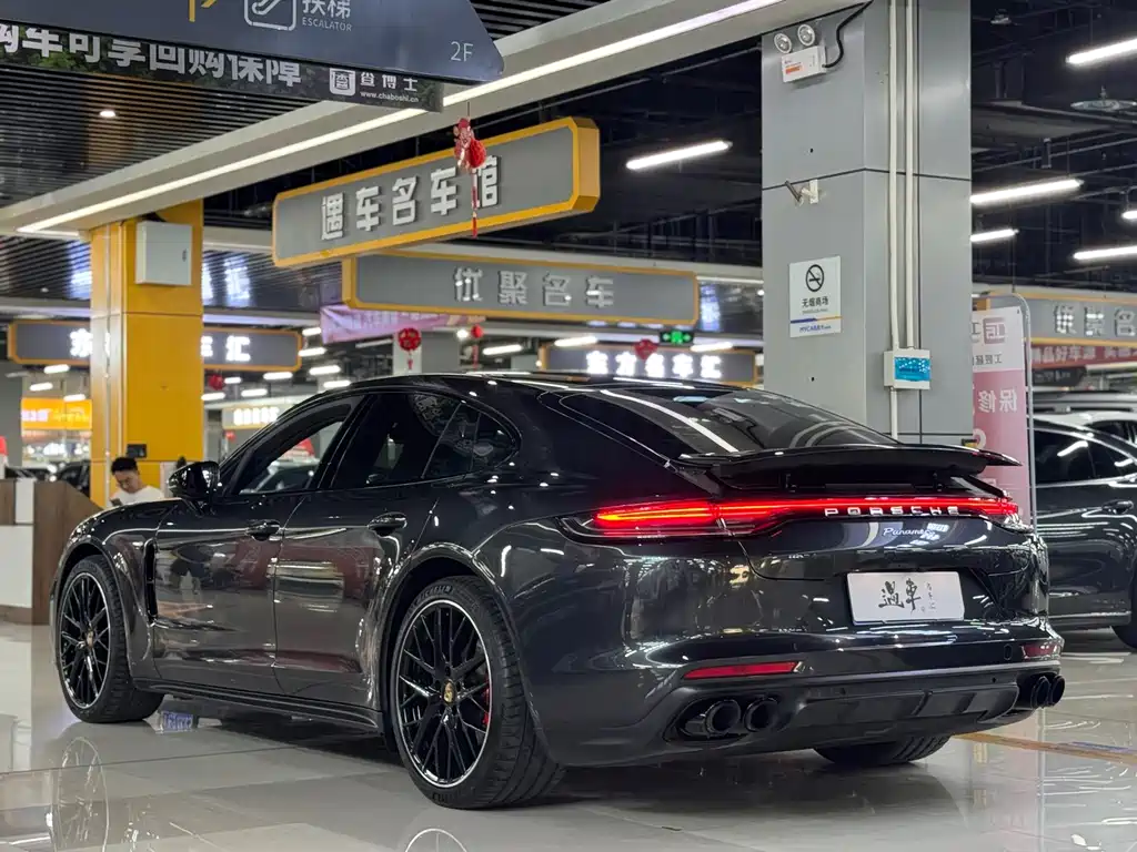 Porsche Panamera — миниатюра 18