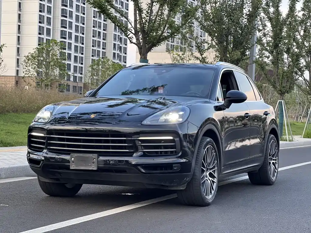 Porsche Cayenne 2022