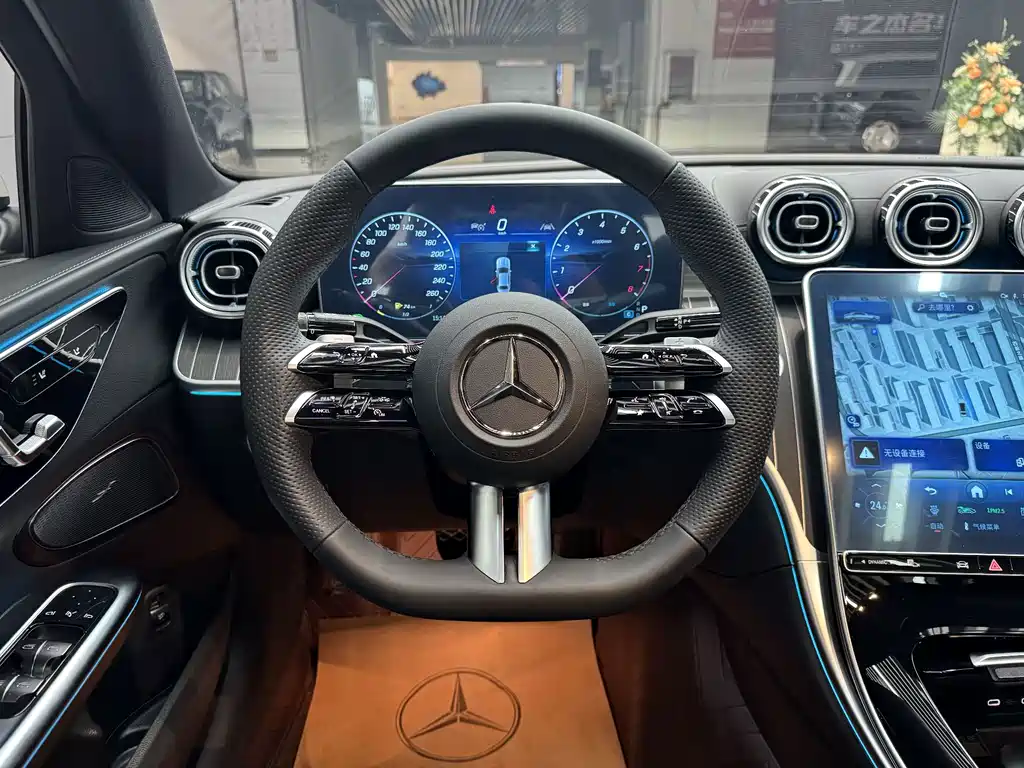Mercedes-Benz C-Class — миниатюра 7