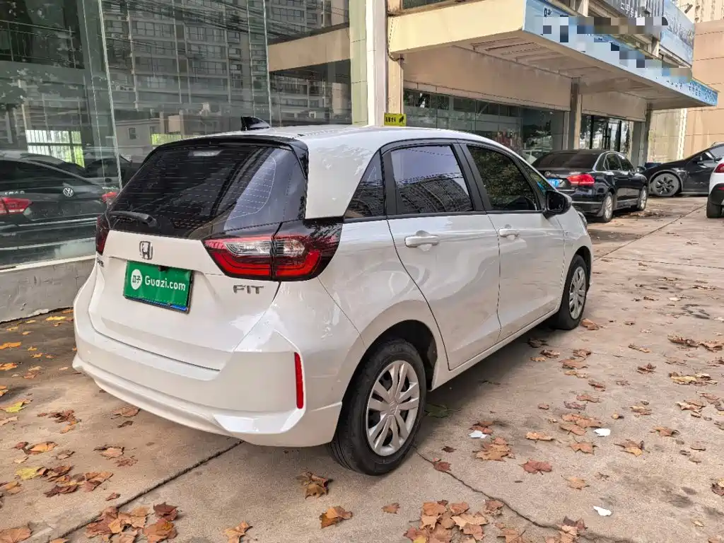 Honda Fit — миниатюра 7